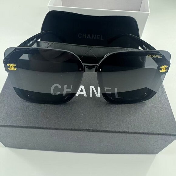 Chanel black glasses. - Picture 1 of 12
